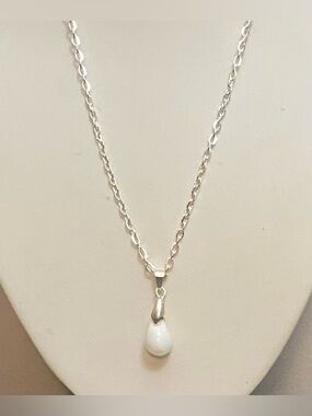 NEW Czech Milky White crystal teardrop necklace
